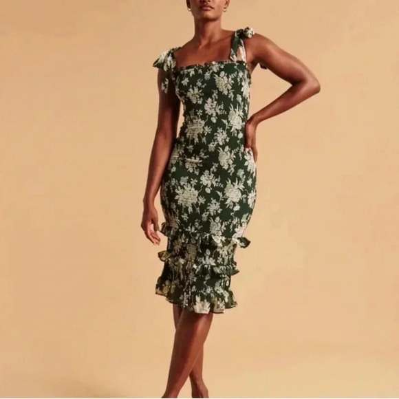 Abercrombie Size S Green Tie-Strap Floral Smocked Midi Dress - Picture 2 of 10